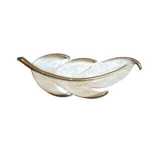 Feather Brooch Pin Vintage 60s Unsigned Silver White Metal Women Men Unisex